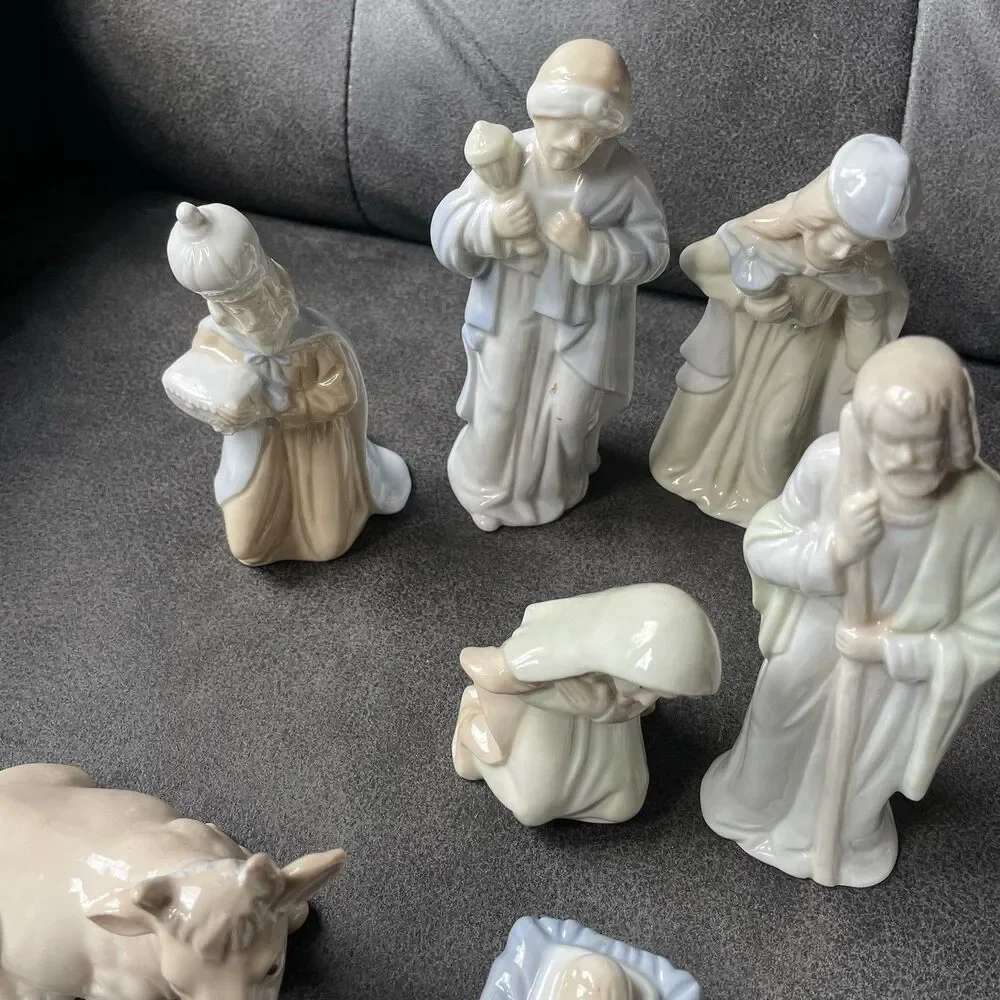 Navtivity Set 10 Piece Mary Joseph Jesus Wise Men Camel Cow Sheep